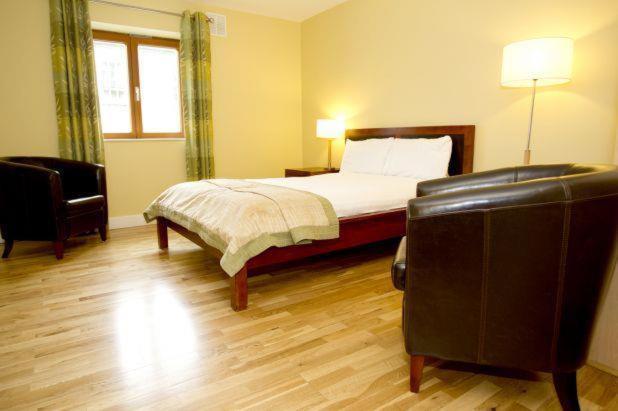 Annebrook House Hotel มัลลิงการ์ ภายนอก รูปภาพ